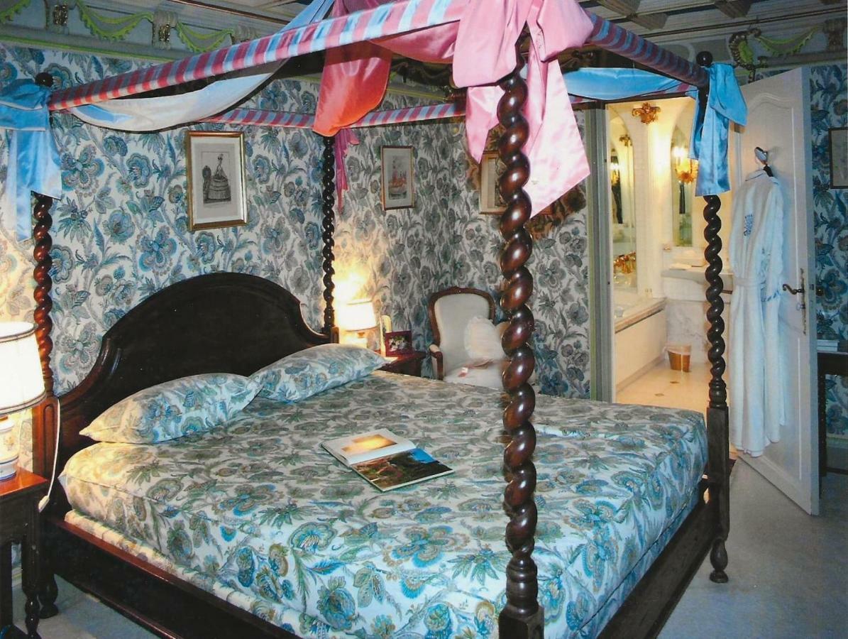 Le Petit Manoir Des Bruyeres Bed & Breakfast Villefargeau ภายนอก รูปภาพ