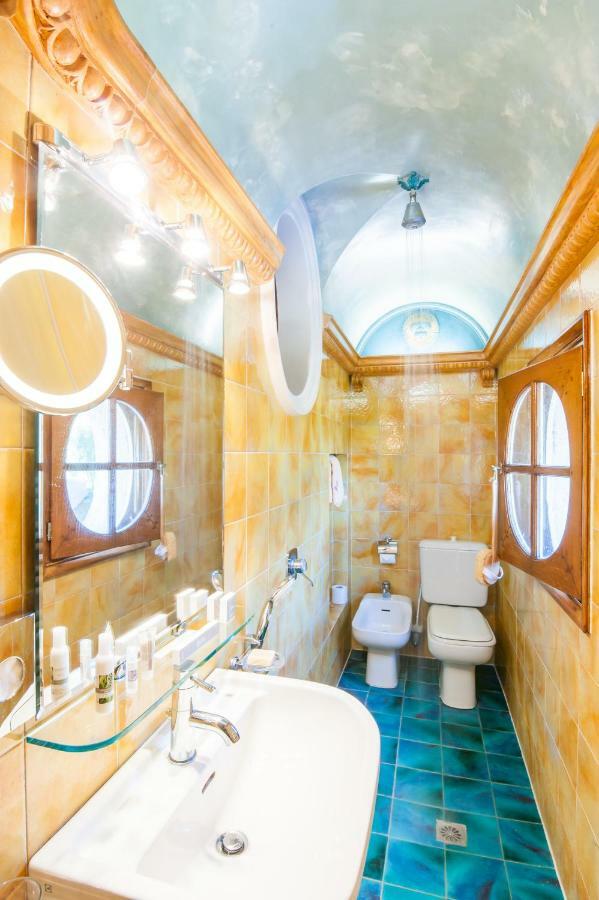Le Petit Manoir Des Bruyeres Bed & Breakfast Villefargeau ภายนอก รูปภาพ