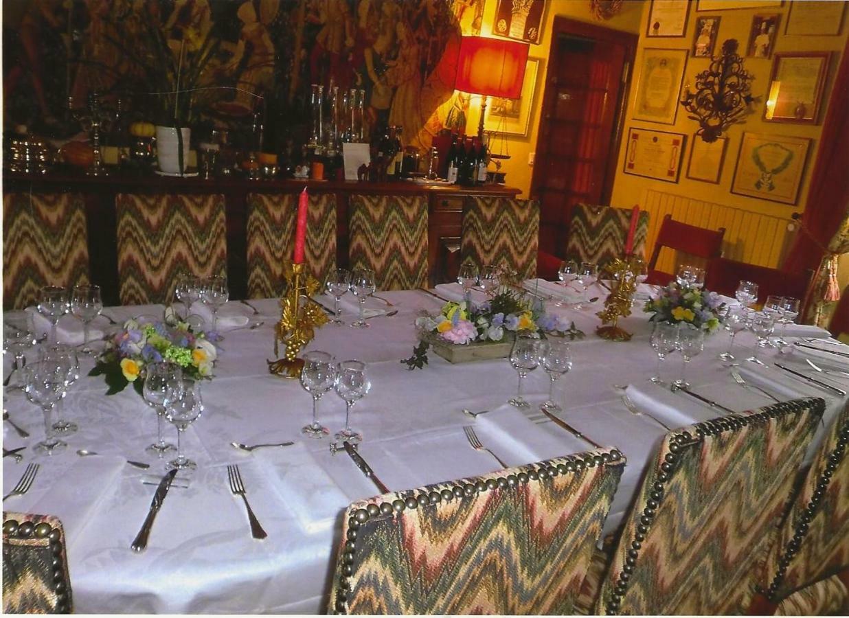 Le Petit Manoir Des Bruyeres Bed & Breakfast Villefargeau ภายนอก รูปภาพ